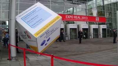 Eingang zur Messe München International: Expo Real 2013