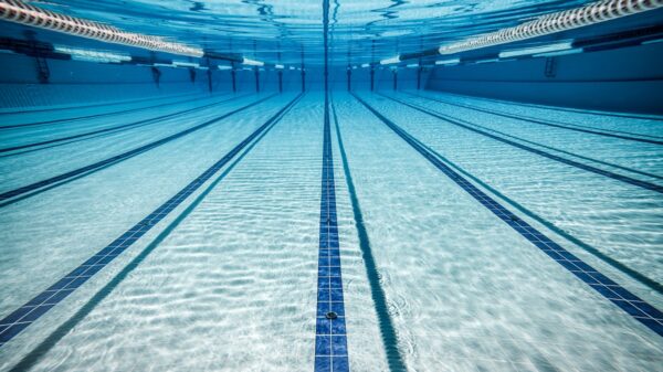 „Schwimm Mit!“ – 1. Schwimmkompaktwoche der Bochumer Grundschulen