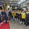 Der BVB-Fanairbus feiert Premiere in Dortmund